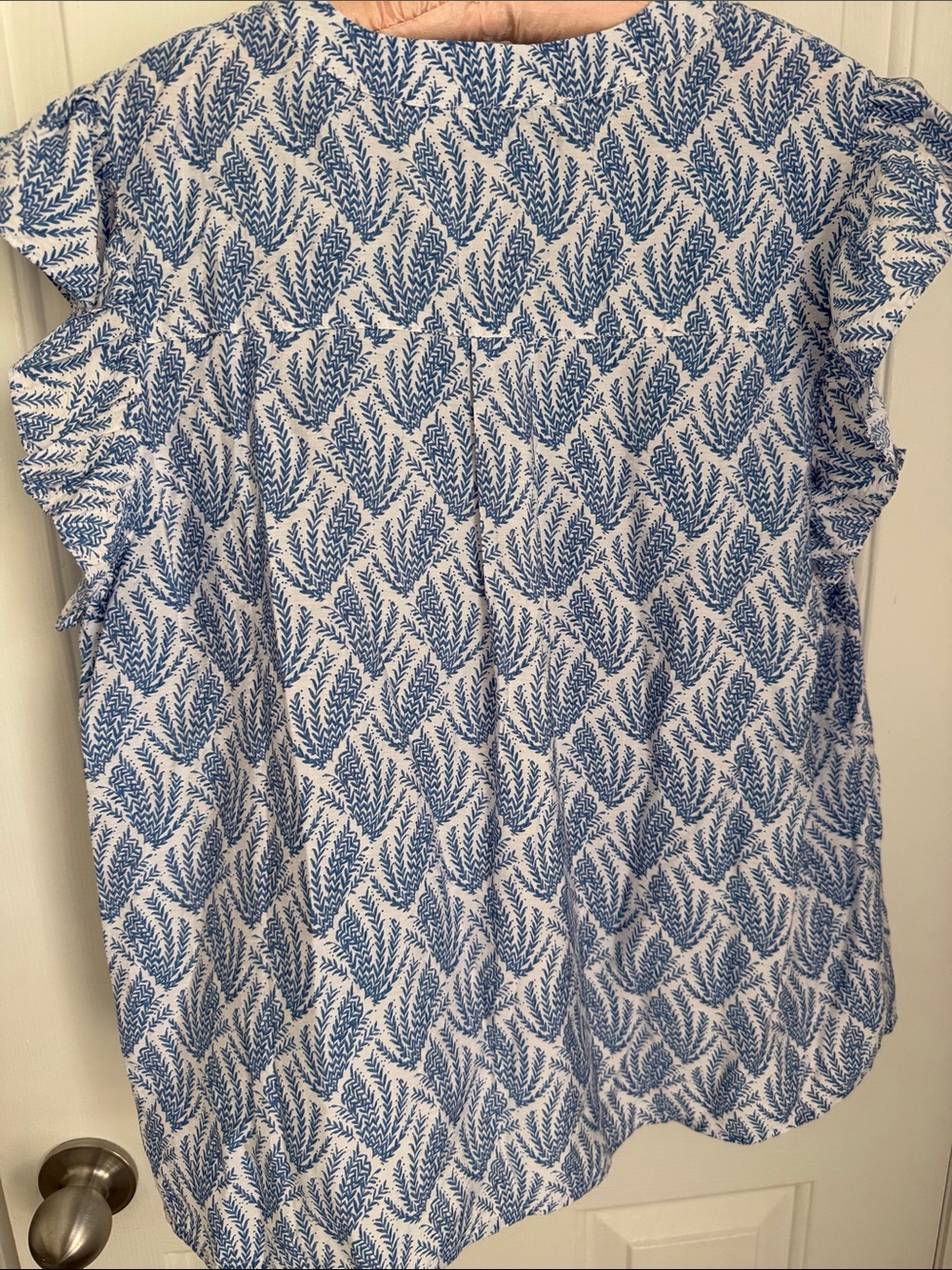 Gilli Blue and Cream Leaf-Print Tie-Neck Blouse - Picture 6 of 6